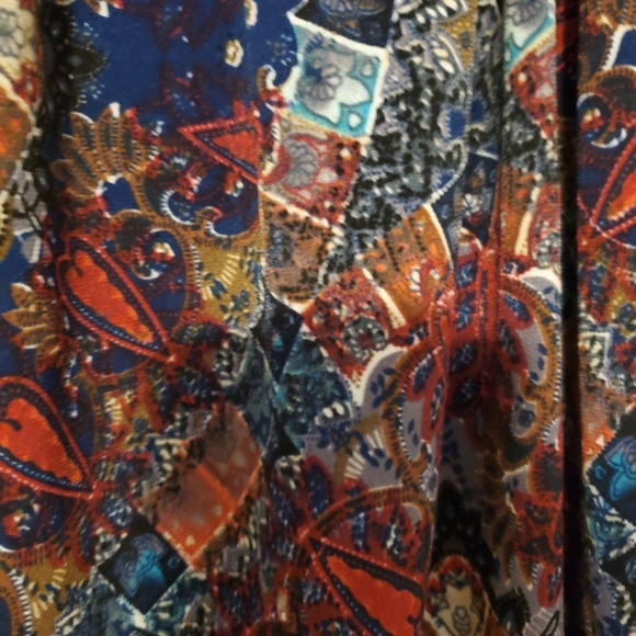 Ladies top - Picture 4 of 8